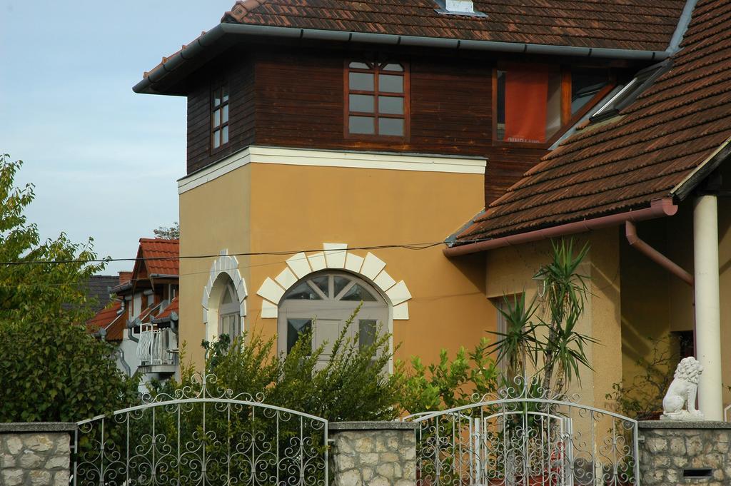 Alom Kucko Apartman Zalaegerszeg Kamer foto